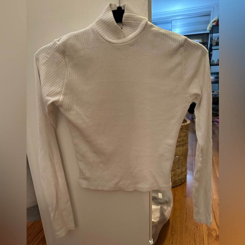 Brandy Melville top